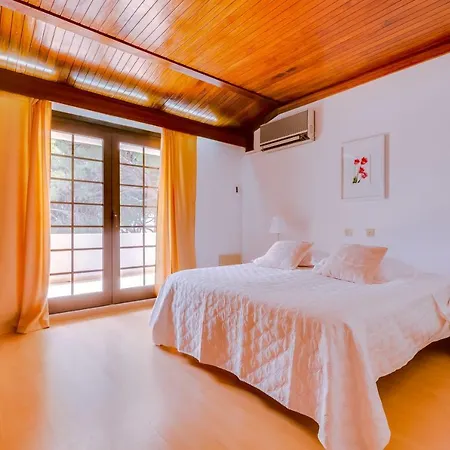 Hd - 4bedrooms - Private Pool - 15 Minutes Walking To Vilamoura Marina Villa Quarteira