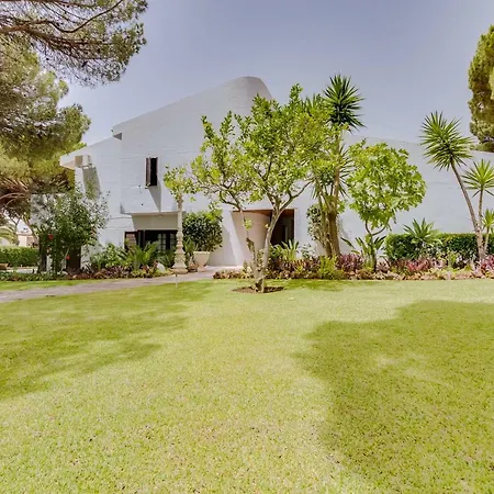 Hd - 4bedrooms - Private Pool - 15 Minutes Walking To Vilamoura Marina Villa Quarteira