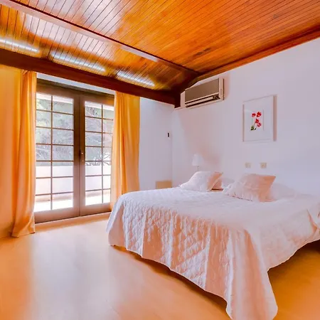 Hd - 4bedrooms - Private Pool - 15 Minutes Walking To Vilamoura Marina Villa Quarteira