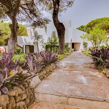 Villa Hd - 4bedrooms - Private Pool - 15 Minutes Walking To Vilamoura Marina *